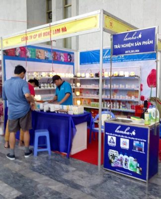 Giới thiệu sản phẩm rửa bát Lam Hà tại hội chợ